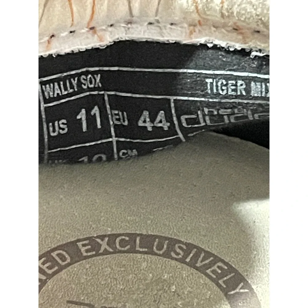 Hey Dude Wally Sox Tiger Mix Mens Loafers Size 11 Grey Orange Slip On Shoes